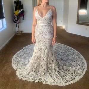 Made With Love Sasha! Bridal size 12, street size 6. EUC! No stains or tears!